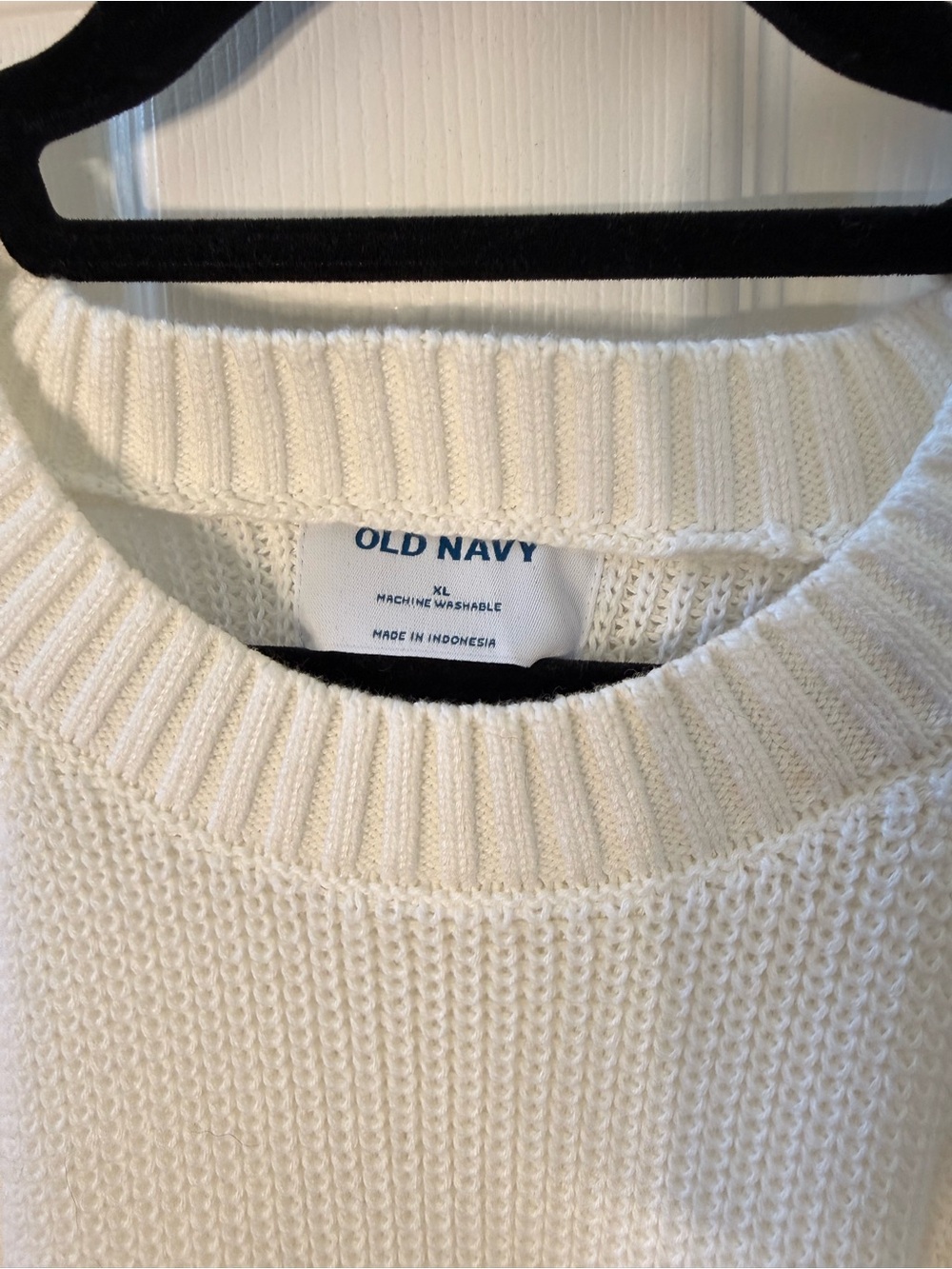 Old Navy White Ribbed Knit Tank - Picture 3 of 6